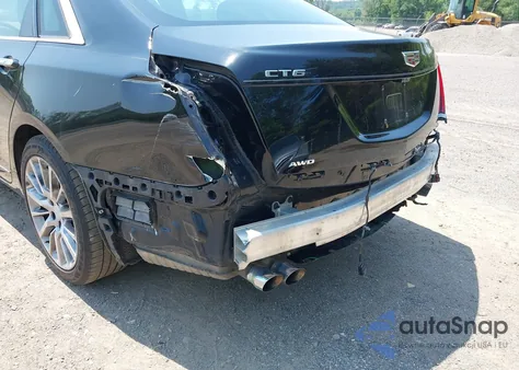 2017 Cadillac Ct6 Luxury z USA, uszkodzony, nr VIN 1G6KD5RS8HU164781